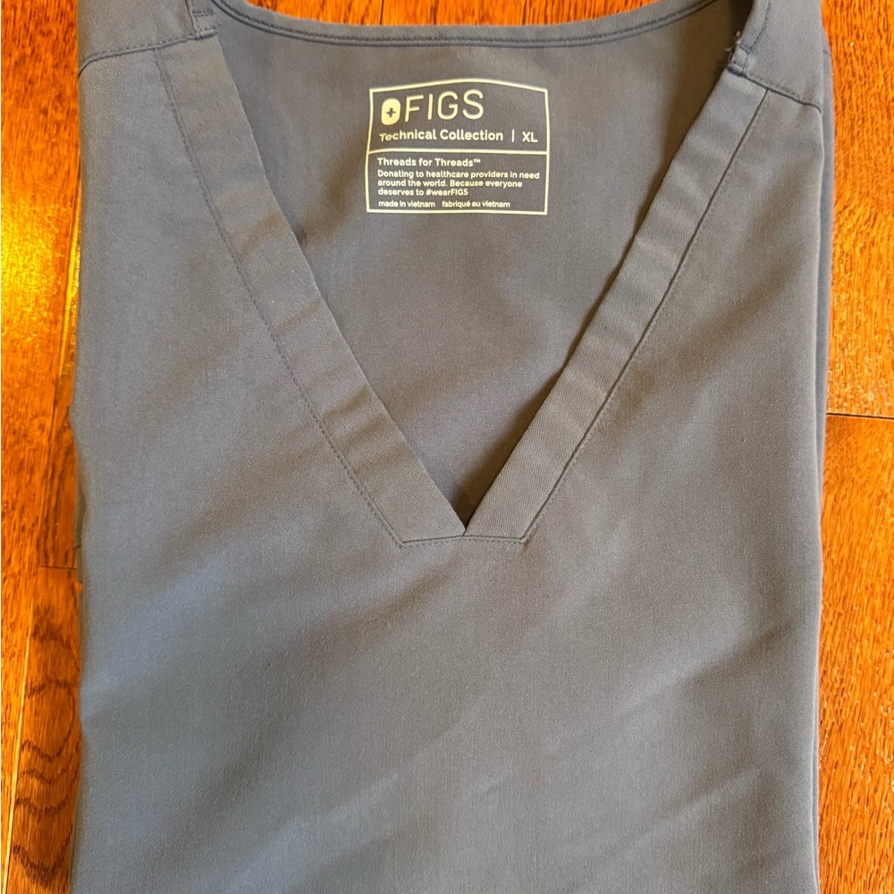 FIGS Women’s Charcoal V-Neck Scrub Top